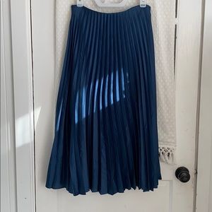Zara sapphire blue pleated skirt XL